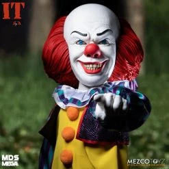 TOY TOKYO MEZCO TOYZ: MDS Mega Scale - IT (1990) Talking Pennywise 15