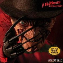TOY TOKYO Mezco Toyz: MDS Mega Scale - A Nightmare On Elm Street Talking Freddy Krueger 15