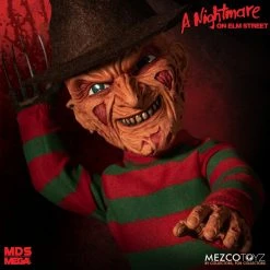 TOY TOKYO Mezco Toyz: MDS Mega Scale - A Nightmare On Elm Street Talking Freddy Krueger 15" Figure