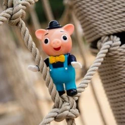 TOY TOKYO AWESOME TOY Pointless Island: 3 Little Pigs Carnival Edition Blue 3.74