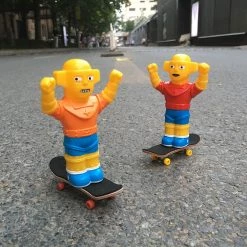 TOY TOKYO Awesome Toy: The Simons Baron Orange Version