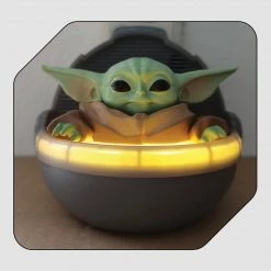 TOY TOKYO Star Wars: The Mandalorian - The Child Talking Light Clapper NEW ARRIVALS