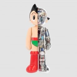 TOY TOKYO ToyQube X Tezuka Productions - Astro Boy Vintage Green 9" Tall Figure NEW ARRIVALS
