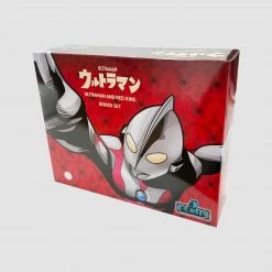TOY TOKYO MEZCO TOYZ: 5 Points - Ultraman & Red King Boxed Set 3.75