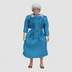 TOY TOKYO NECA: The Golden Girls Sophia Clothed 8