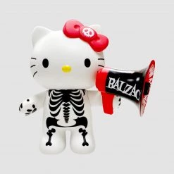 TOY TOKYO MEDICOM TOY X Balzac X Sanrio: VCD - Atom Age Hello Kitty In 308 White Vinyl Figure