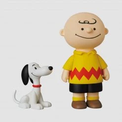 TOY TOKYO NEW ARRIVALS MEDICOM TOY: UDF Peanuts Series 12 - 50's Charlie Brown & Snoopy