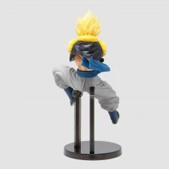 TOY TOKYO Bandai: Ichiban Kuji - Dragon Ball Super Saiyan Gogeta Rising Fighters Yellow Figure
