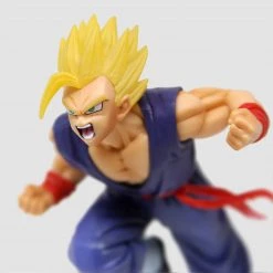 TOY TOKYO Bandai: Ichiban Kuji - Dragon Ball Super Saiyan Son Gohan 94 Purple Figure