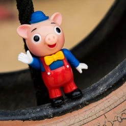 TOY TOKYO AWESOME TOY Pointless Island: 3 Little Pigs Carnival Edition Red 3.74" Tall Sofubi Figure