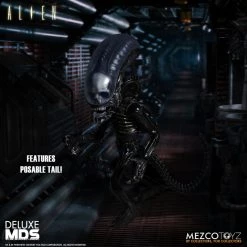 TOY TOKYO MEZCO TOYZ: MDS - Deluxe Alien 7" Tall Figure