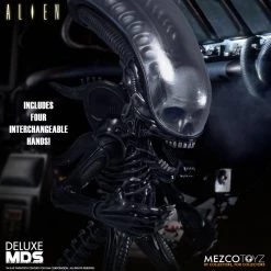 TOY TOKYO MEZCO TOYZ: MDS - Deluxe Alien 7