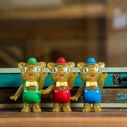 TOY TOKYO AWESOME TOY Pointless Island: 3 Little Pigs Glitter 3 Pack 3.74" Tall Sofubi Figure