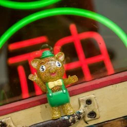 TOY TOKYO AWESOME TOY Pointless Island: 3 Little Pigs Glitter 3 Pack 3.74